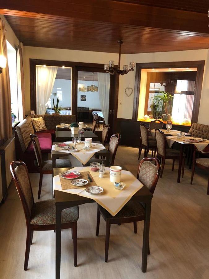 Hotel Cafe Meynen Bad Münder am Deister Esterno foto